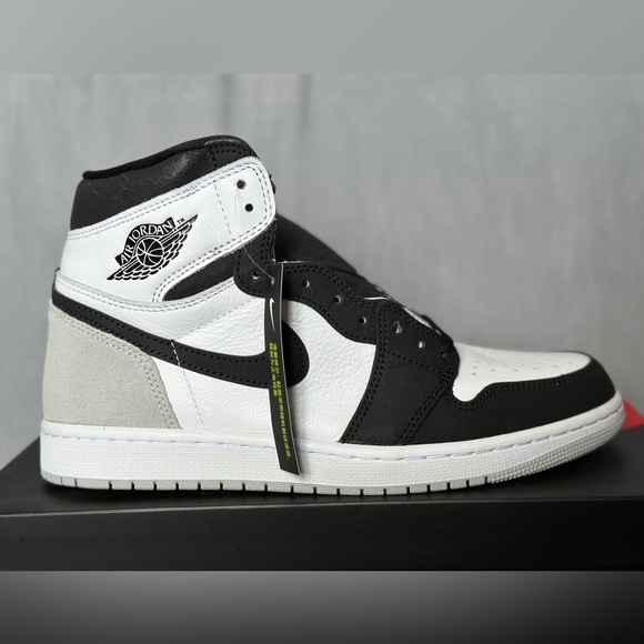 Air Jordan 1 Retro High OG Bleached Coral - Picture 9 of 10